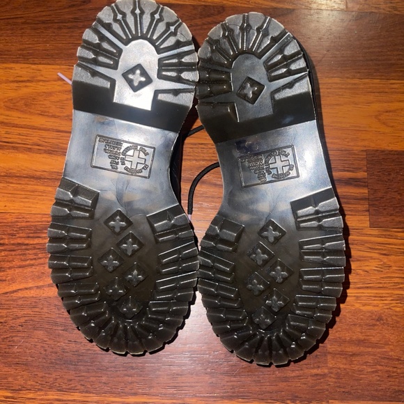 Dr Martens 1461 Quad Heart Platform Shoes - Picture 6 of 6